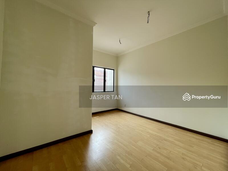 For Sale - Corner 2.5 Storey Terrace @ Bandar Kinrara 9