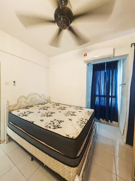 Pangsapuri untuk Disewa di Damai Vista Apartment - Jerry Tan - Bedroom - PropertyGuru.com.my
