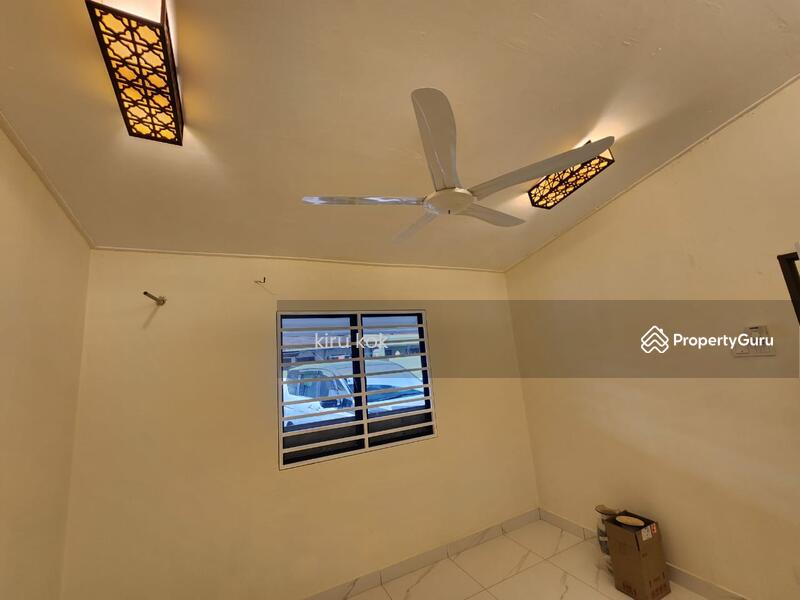 Untuk Disewa - Jalan Temelian single storey house @ seksyen 8