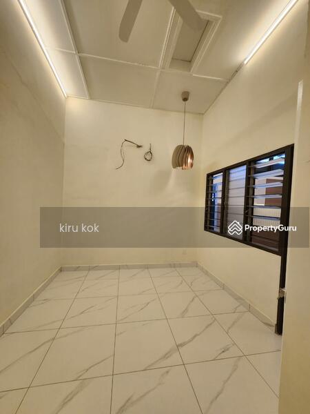 Untuk Disewa - Jalan Temelian single storey house @ seksyen 8