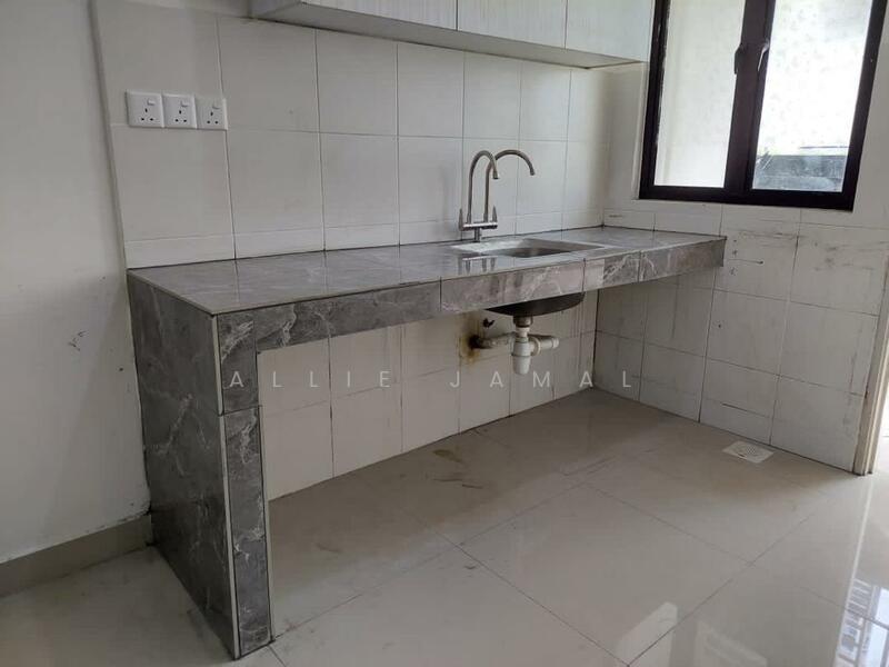 Townhouse for Sale in Bandar Tasik Kesuma (Beranang) - Allie Jamal - PropertyGuru.com.my