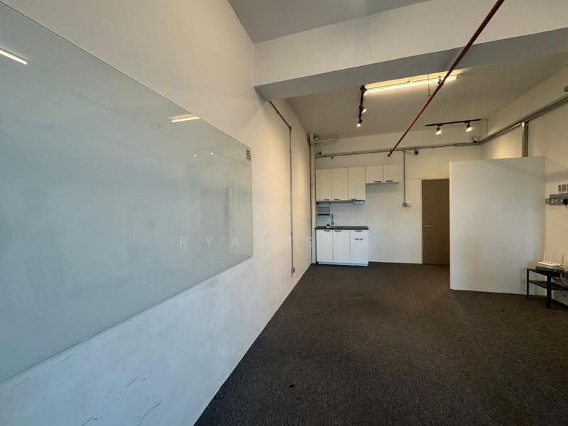 Pejabat untuk Disewa di KL City Centre (Kuala Lumpur) - Ryan Sum - Kitchen - PropertyGuru.com.my
