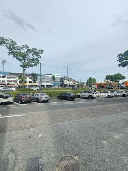 For Sale - Taman Molek Tamans Moleks