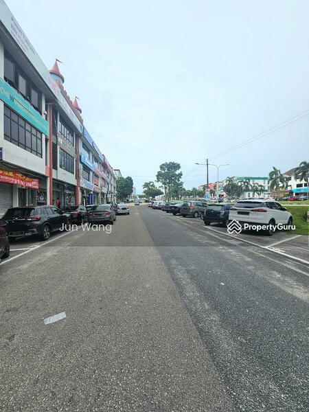 For Sale - Taman Molek Tamans Moleks