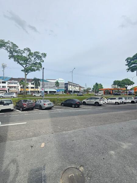 For Sale - Taman Molek Tamans Moleks