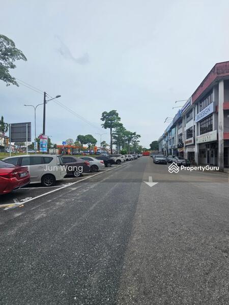 For Sale - Taman Molek Tamans Moleks