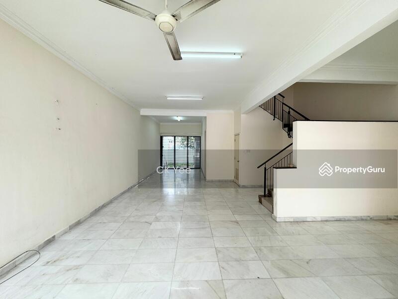 For Sale - 3-Storey Terraced House at Taman Esplanad