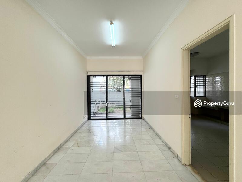 For Sale - 3-Storey Terraced House at Taman Esplanad