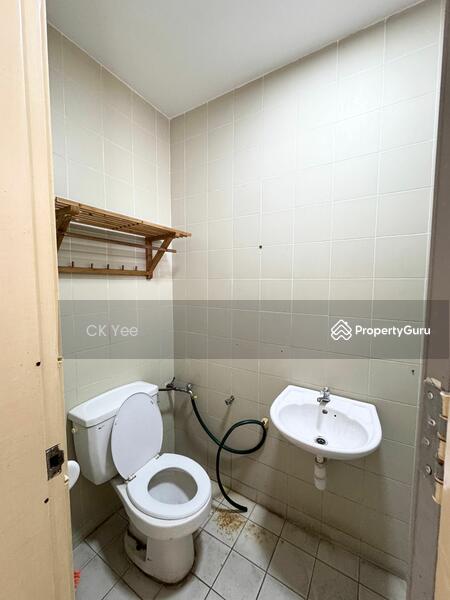 For Sale - 3-Storey Terraced House at Taman Esplanad