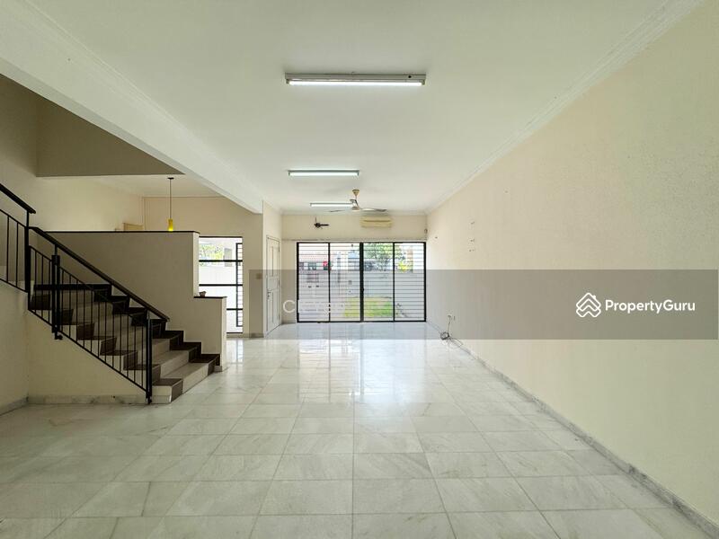 For Sale - 3-Storey Terraced House at Taman Esplanad