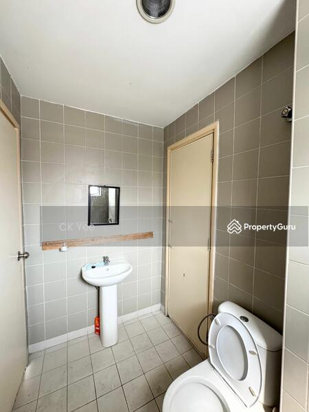For Sale - 3-Storey Terraced House at Taman Esplanad