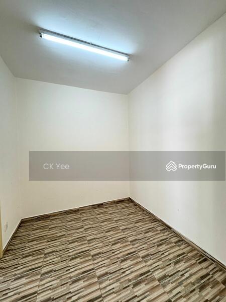 For Sale - 3-Storey Terraced House at Taman Esplanad