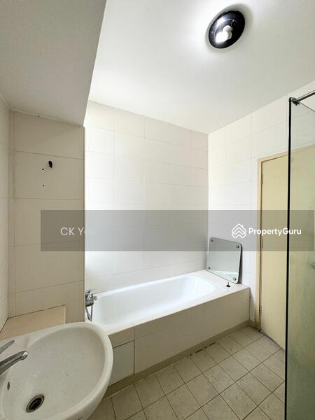 For Sale - 3-Storey Terraced House at Taman Esplanad