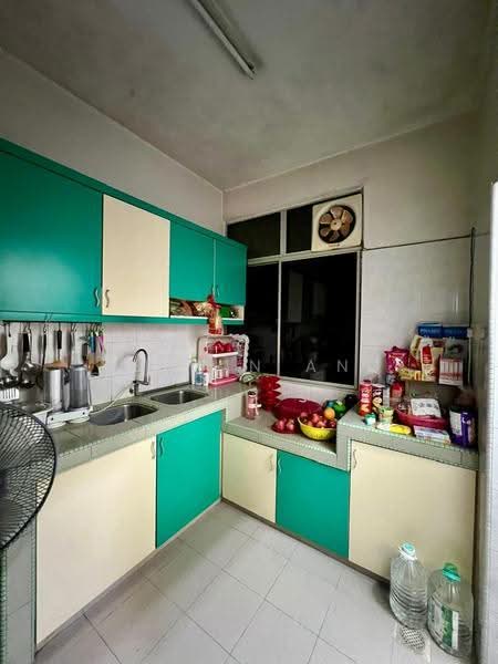 Rumah Teres 2-Tingkat untuk Dijual di Taman Sri Rampai (Wangsa Maju) - Kerwin Ang - Kitchen - PropertyGuru.com.my