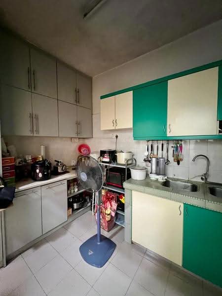 Rumah Teres 2-Tingkat untuk Dijual di Taman Sri Rampai (Wangsa Maju) - Kerwin Ang - Kitchen - PropertyGuru.com.my