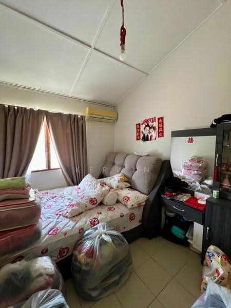 Rumah Teres 2-Tingkat untuk Dijual di Taman Sri Rampai (Wangsa Maju) - Kerwin Ang - Bedroom - PropertyGuru.com.my