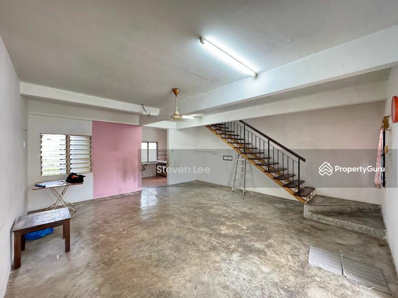 For Sale - [Below Market] 2 Storey Terrace House, Rawang Perdana 2, Rawang