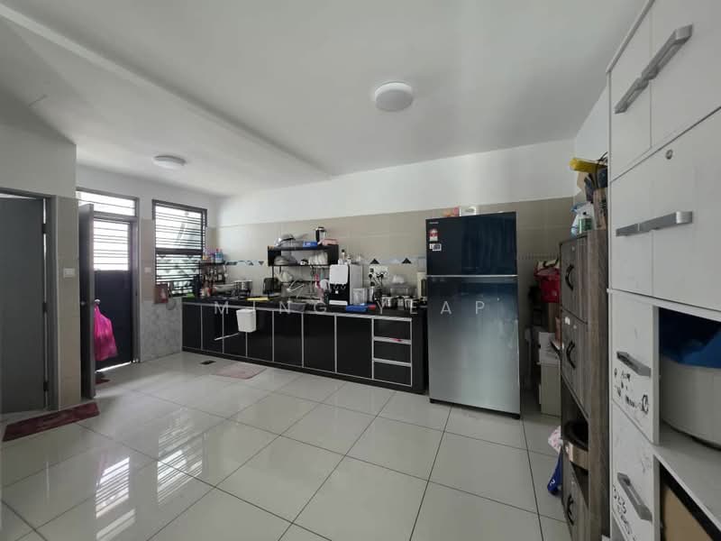 2-storey Terraced House for Sale in Bandar Dato Onn (Tebrau) - Ming Yeap - Kitchen - PropertyGuru.com.my
