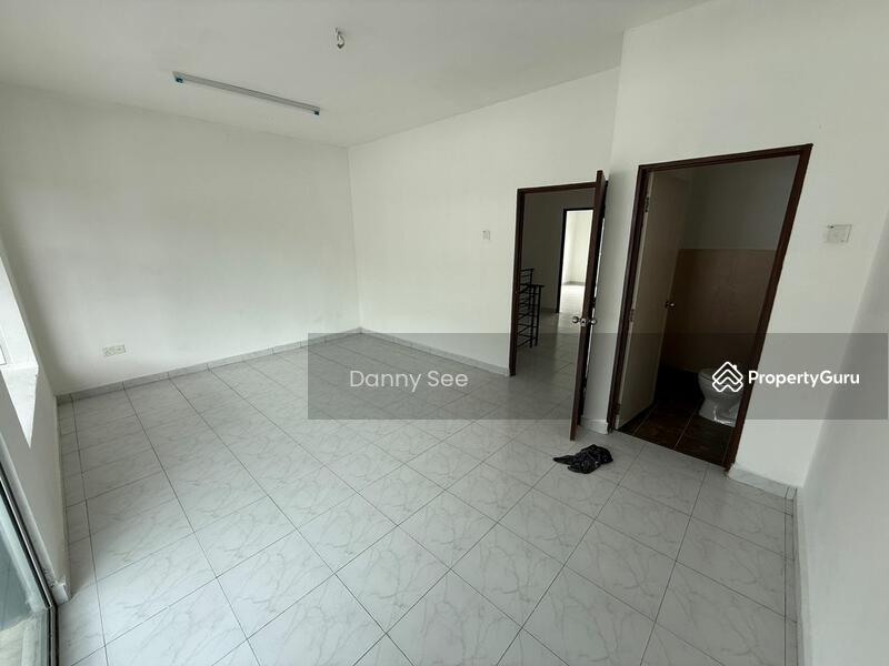 For Sale - Taman Scientex Kulai 2 Double Storey Terrace House Renovated Unit