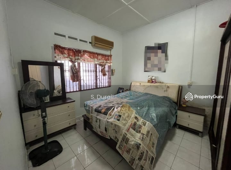 Untuk Dijual - 2-storey Terrace House at Taman Anggerik