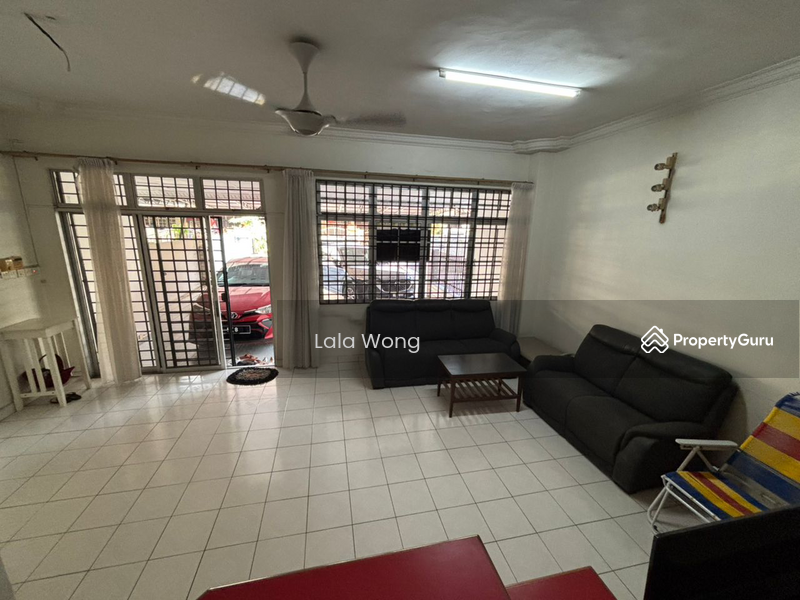 Untuk Disewa - Terraced House at Perling