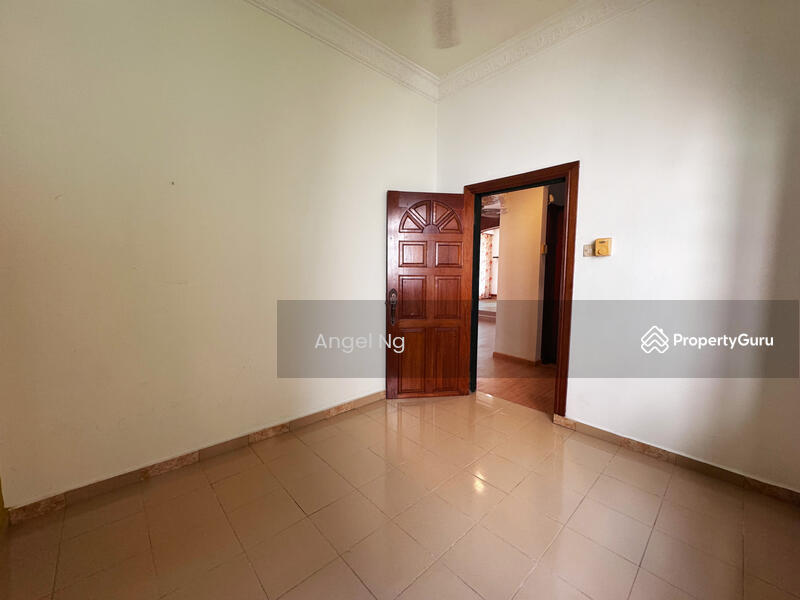 For Sale - Bandar Tun Hussein Onn