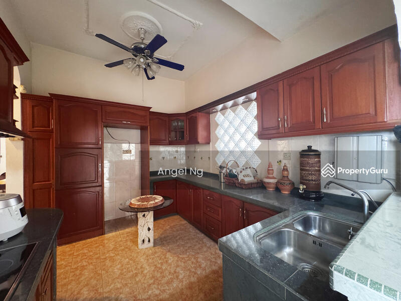 For Sale - Bandar Tun Hussein Onn