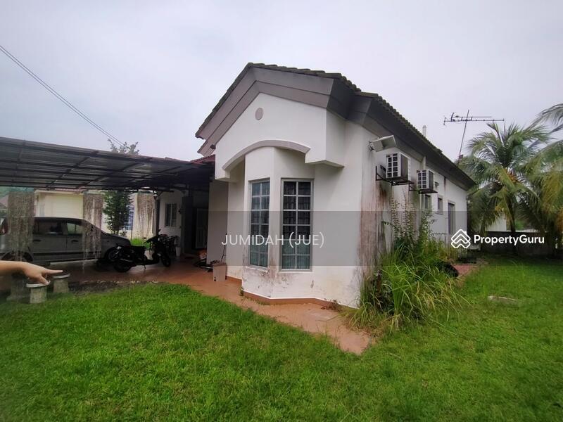 Corner Lot Single Storey Bungalow at Pantai Sepang Putra, Sepang