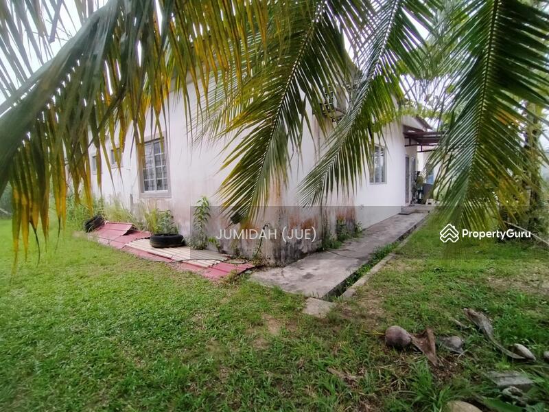Corner Lot Single Storey Bungalow at Pantai Sepang Putra, Sepang