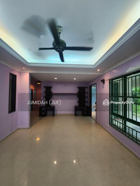 Freehold Corner Lot 2 Storey Semi D @ Bandar Tasik Kesuma, Beranang For SaleHuge Semi D Freehold No