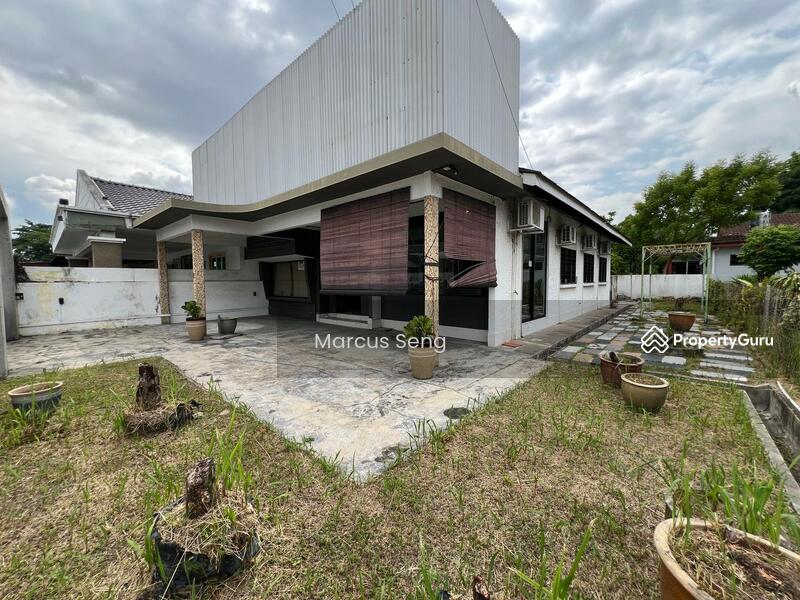 For Sale - Canning Garden Single Storey Semi D House For Sale