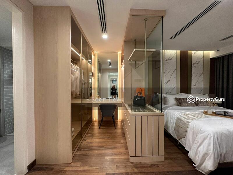 For Sale - Times Square 2