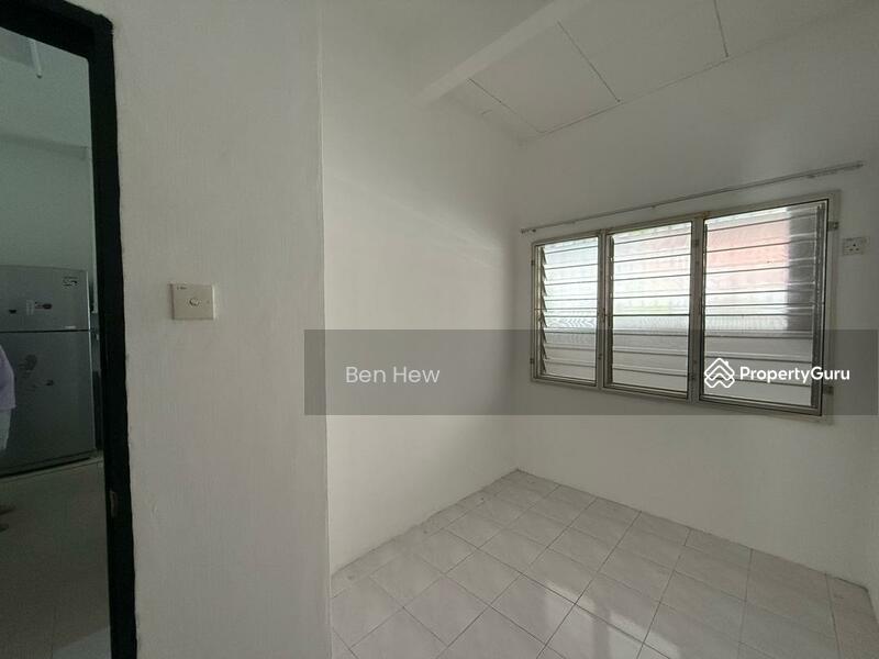 Untuk Dijual - Lorong Sungai Batu