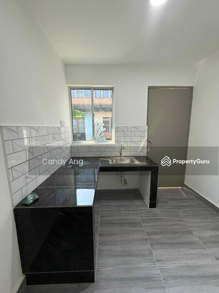 For Sale - No 37 Jalan Pengkalan 3 Taman Pasir Emas Kg Pasir Putih Pasir Gudang Johor