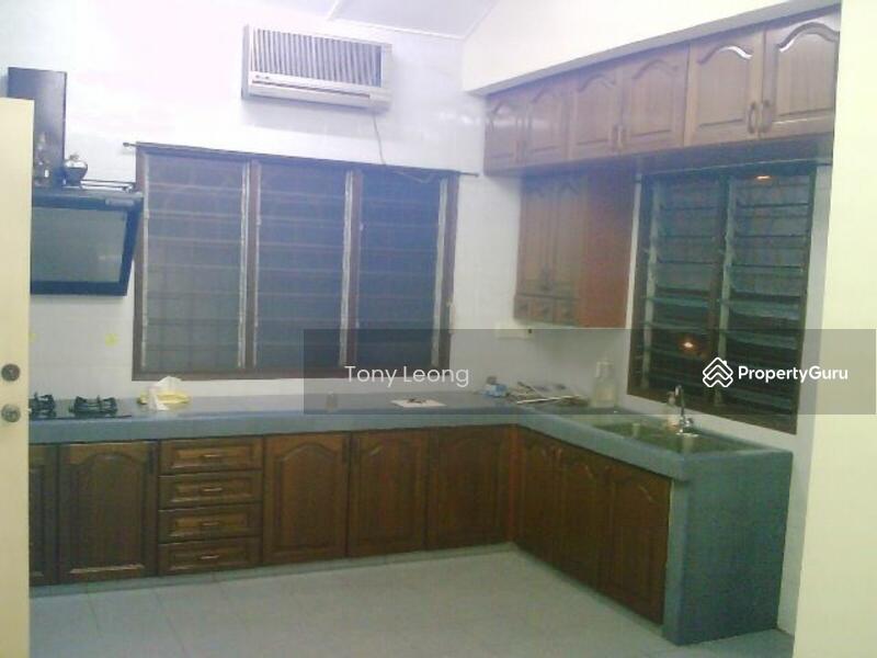 For Rent - HAPPY GARDEN SEMI-D FR RENT SINGLE STOREY