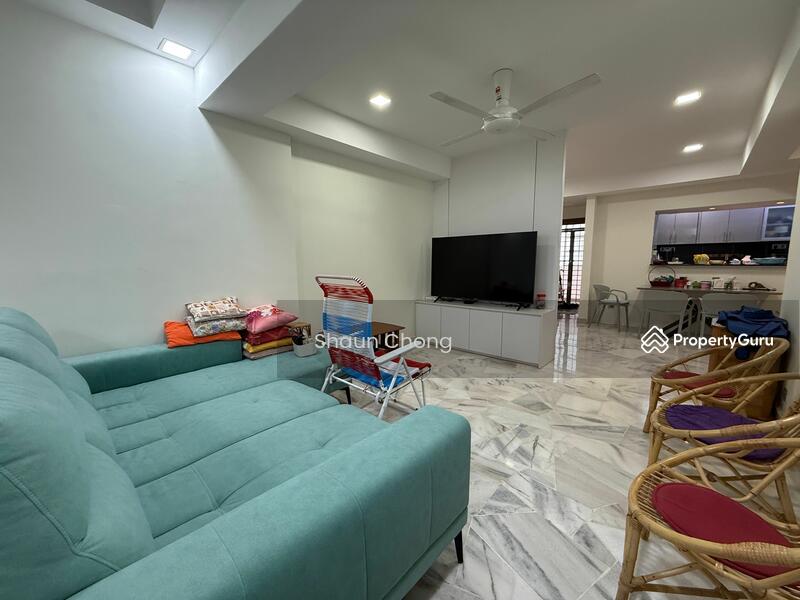 For Rent - Awana Puri