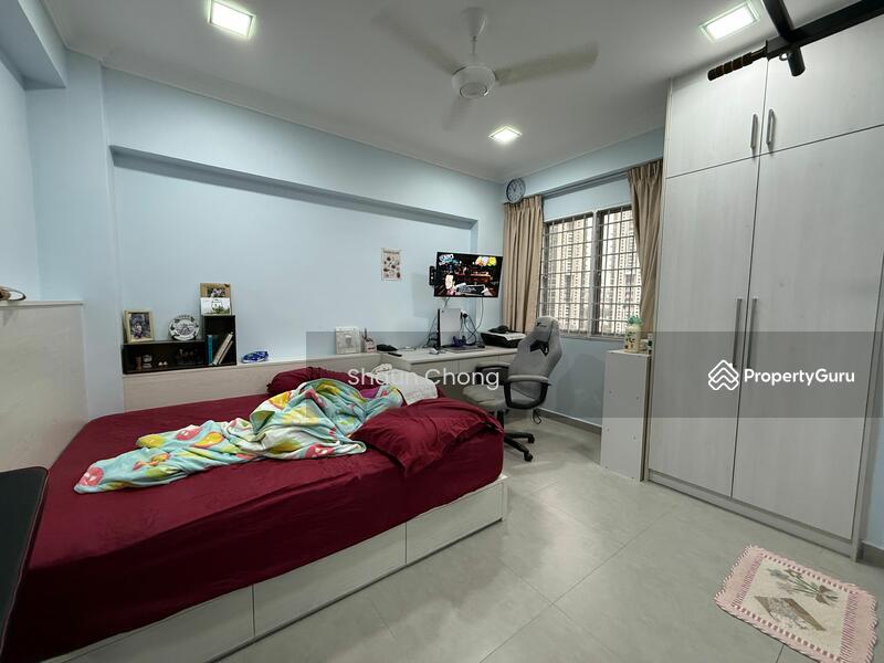 For Rent - Awana Puri