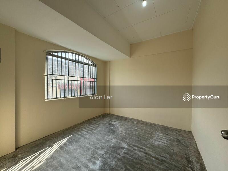 For Sale - Taman Tan Sri Yaacob