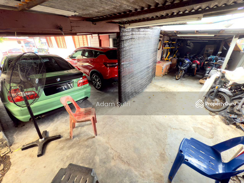 Untuk Dijual - Semi-Detached House at Kampung Pandan