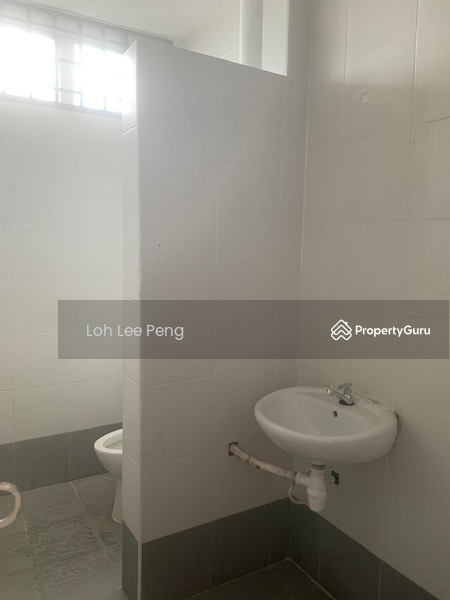 Untuk Disewa - Shop / Office at Taman Skudai Baru