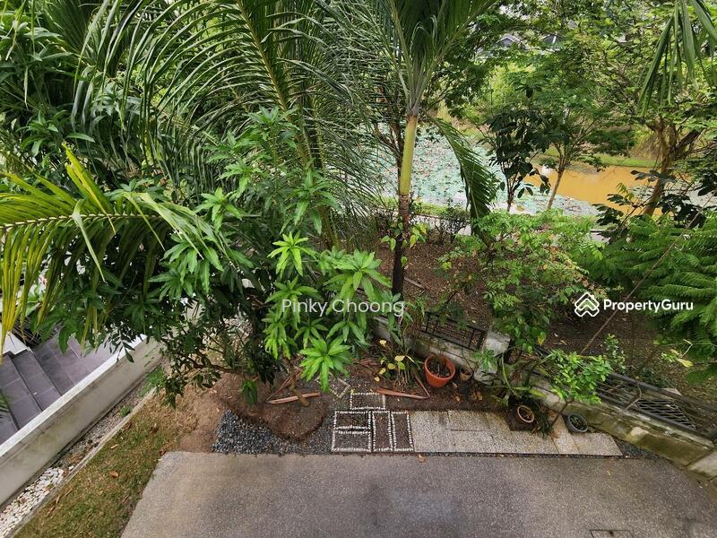 For Sale - Terraced House at Valencia