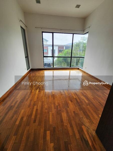 For Sale - Terraced House at Valencia