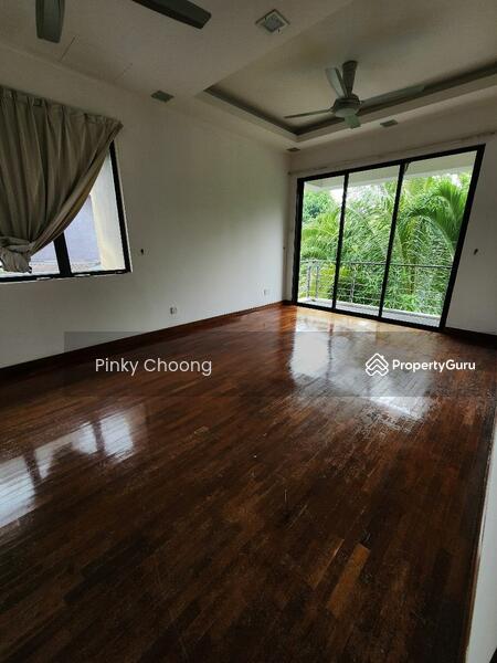 For Sale - Terraced House at Valencia
