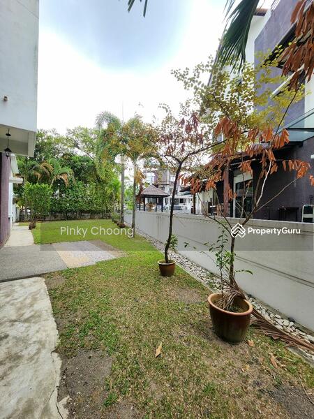 For Sale - Terraced House at Valencia