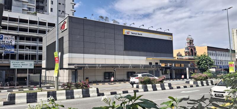 200m to Sentul Barat Mrt station.