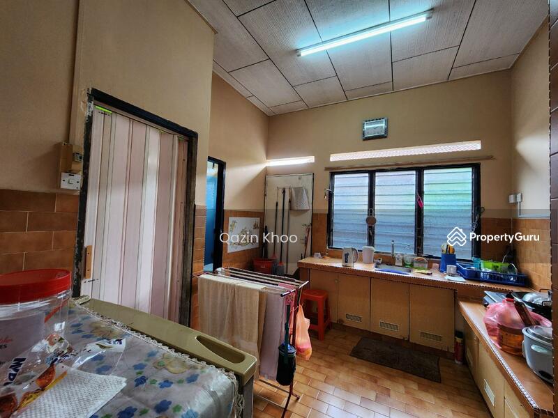 For Rent - Jelapang Single Storey Bungalow Corner