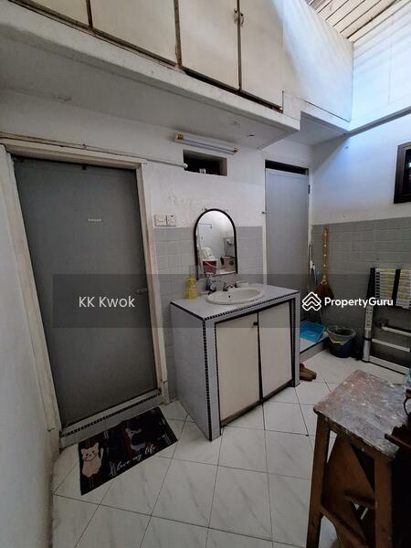 Untuk Dijual - Pulau Tikus Single Storey Terrace House.