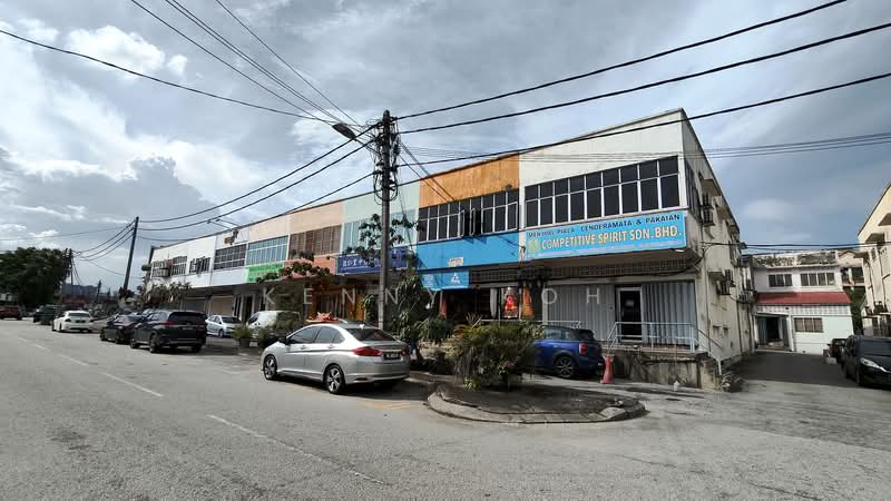 Shop for Rent in Taman Overseas Union (Taman Oug) (Jalan Klang Lama (Old Klang Road)) - Kenny Koh - Exterior - PropertyGuru.com.my