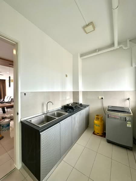 Condominium for Sale at LaCosta @ Sunway South Quay - DARREN CHEONG - Kitchen - PropertyGuru.com.my