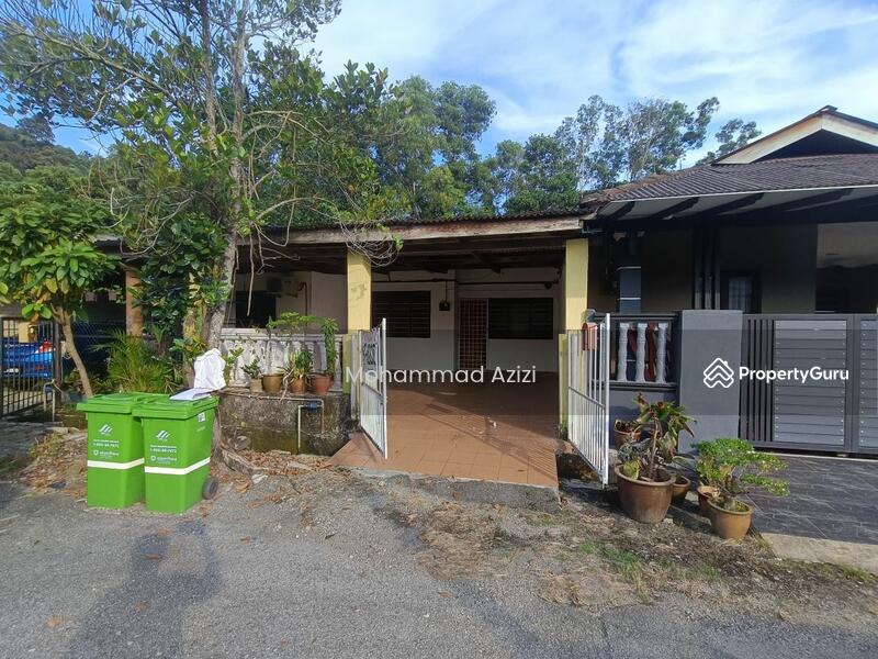 Untuk Dijual - Terraced House at Bukit Beserah